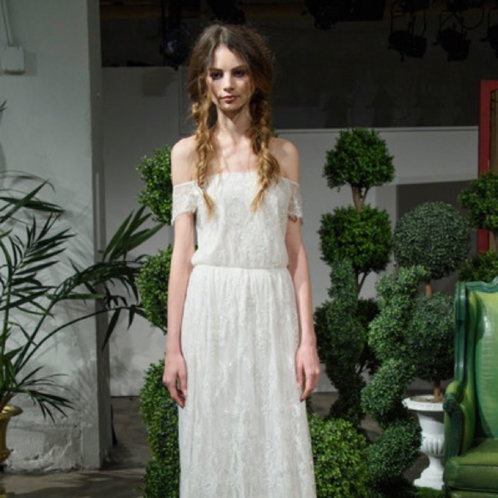 Stunning Alice and Olivia Aurelia Gown - NWT